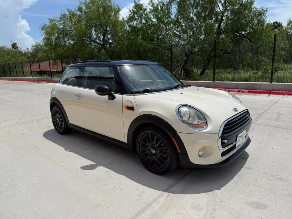 2017_mini_cooper-pic-28007816486866890-1024x768
